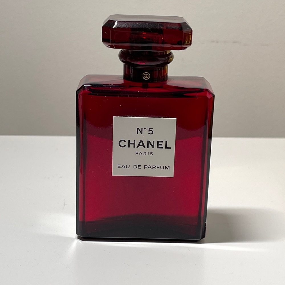 like new Chanel No 5 L'Eau Red bottle Eau De Parfum 100ml limited edition HTF